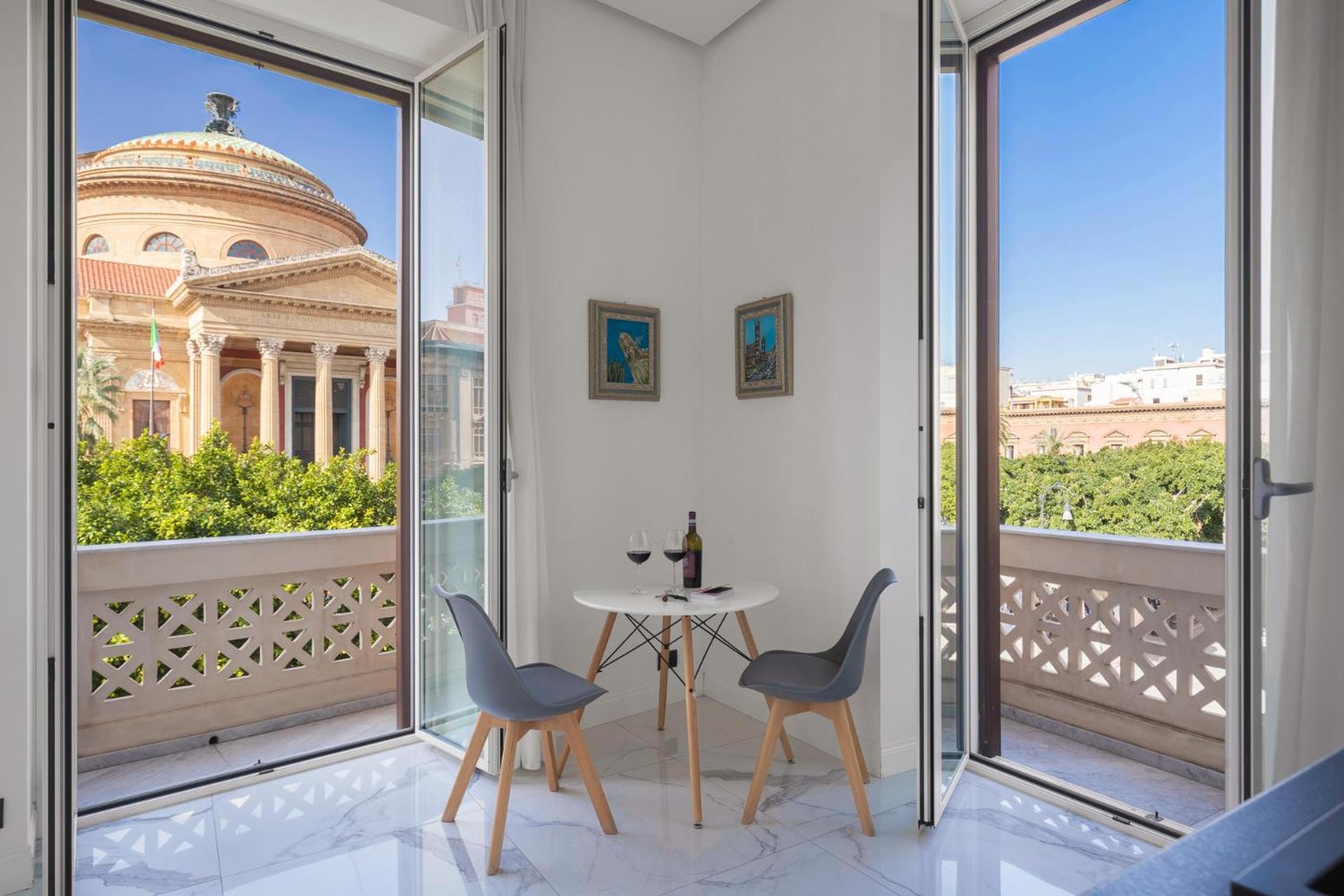 Palazzo Sovrana Serviced Luxury Apartments Palerme Extérieur photo