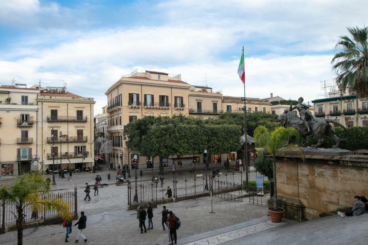 Palazzo Sovrana Serviced Luxury Apartments Palerme Extérieur photo