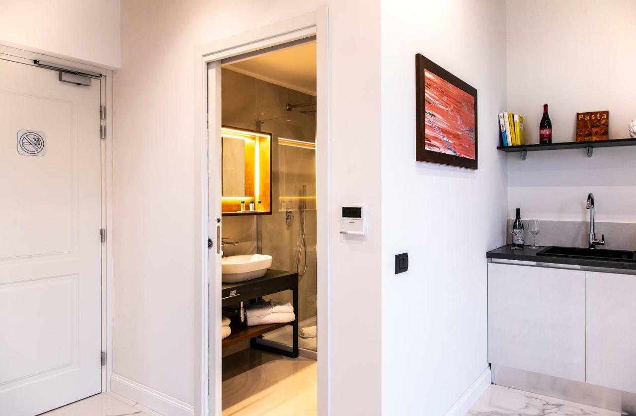 Palazzo Sovrana Serviced Luxury Apartments Palerme Extérieur photo